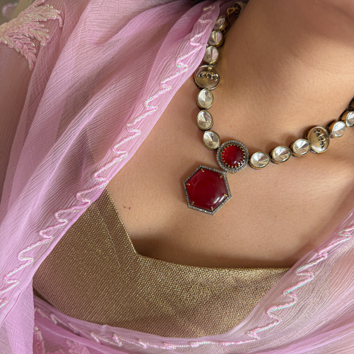 Geeta Necklace With Earrings