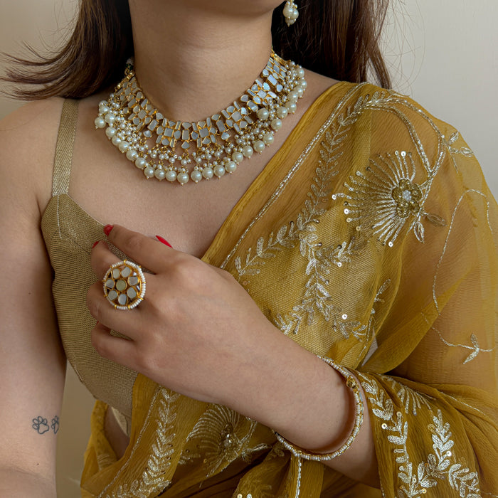 Gulzaar Mother Of Pearl Necklace