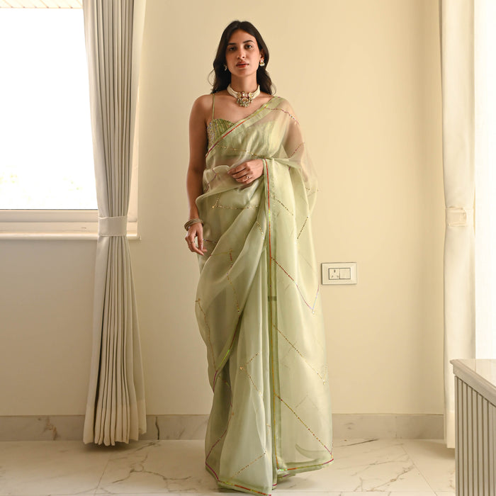 Golden Glitter Drapes Saree