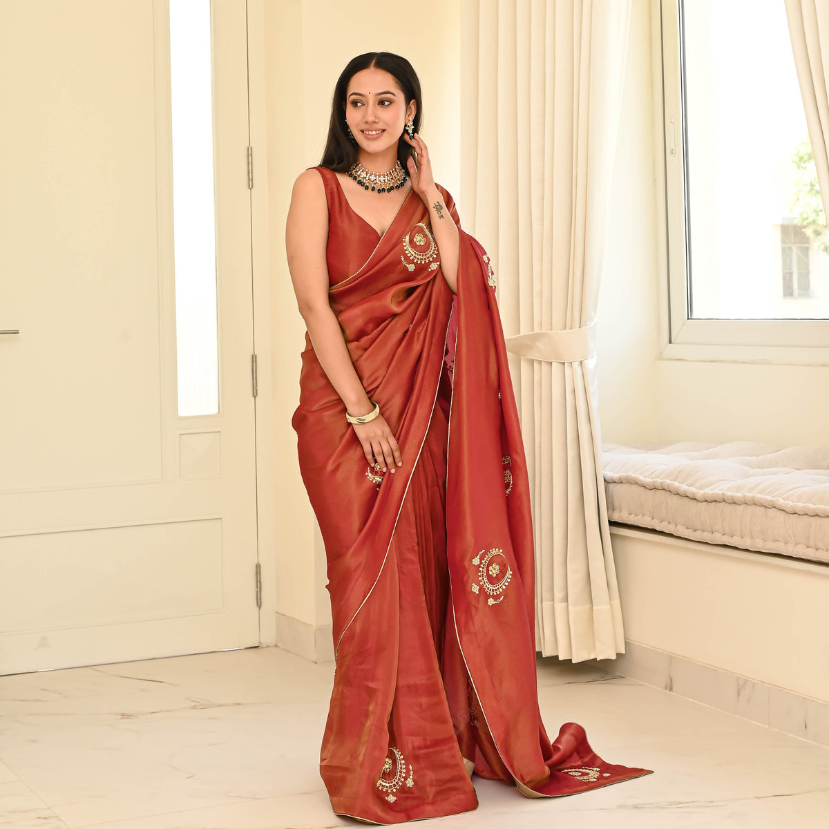 Enchanting Maroon Elegance Saree